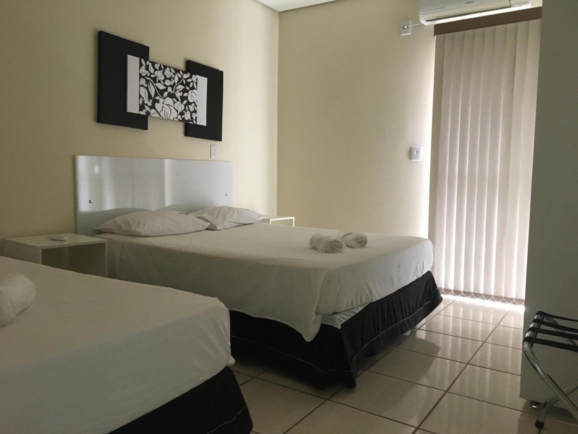 Flor Que Ri - Flats Mobiliados Na Melhor Localizacao Olimpia Room photo