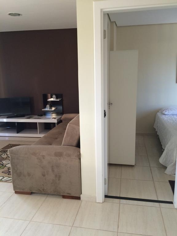 Flor Que Ri - Flats Mobiliados Na Melhor Localizacao Olimpia Room photo